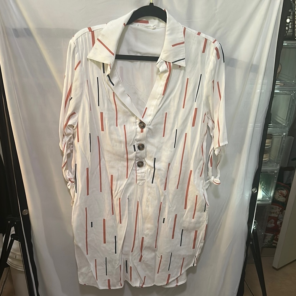 Lush White and Red Casual Dress with Artistic Stripes